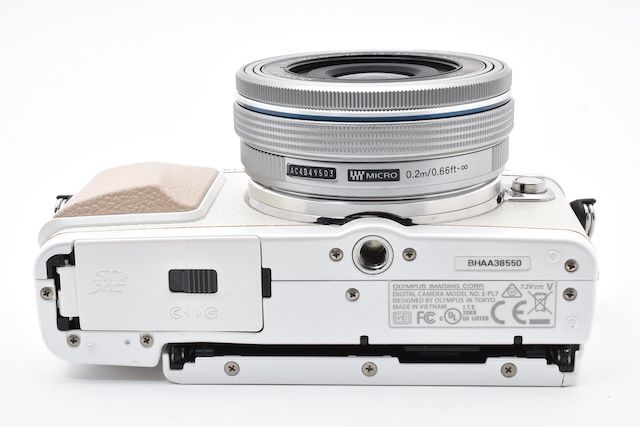 並品＞ OLYMPUS ミラーレス一眼 PEN E-PL7 14-42mm EZレンズキット