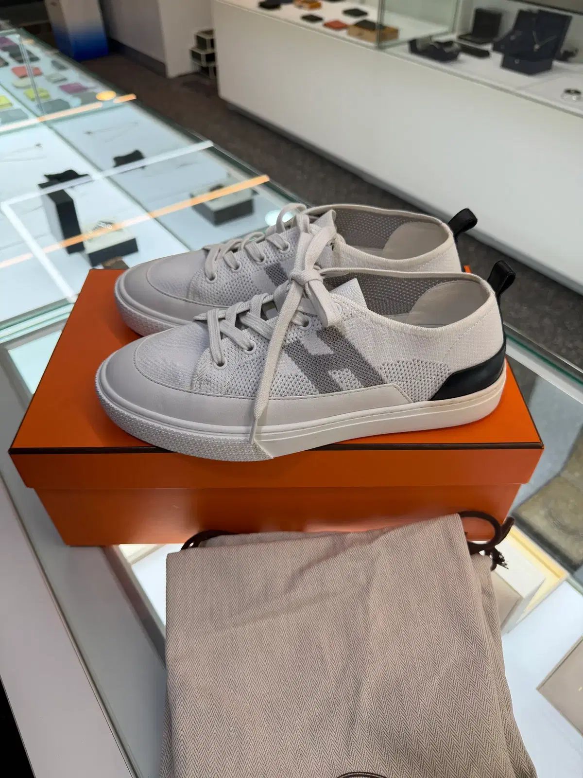 正規品 Hermes エルメス ディースニーカー 40サイズ