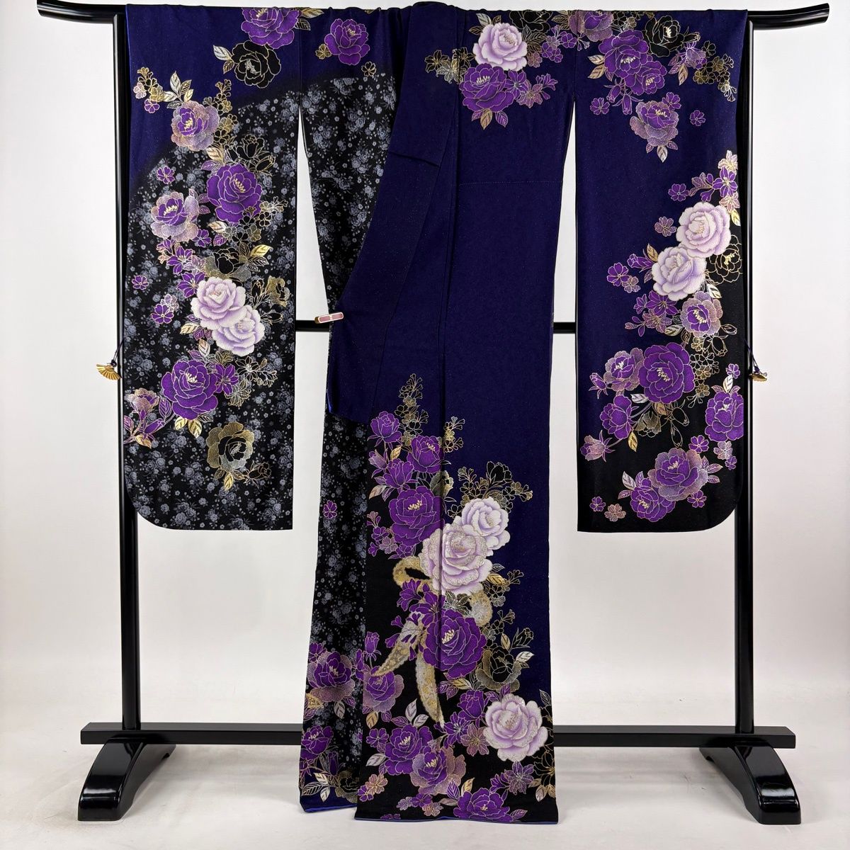 振袖 身丈169.5cm 裄丈69.5cm L 袷 やまと 薔薇 リボン 銀通し 金銀彩 濃紫 正絹 逸品 【中古】
