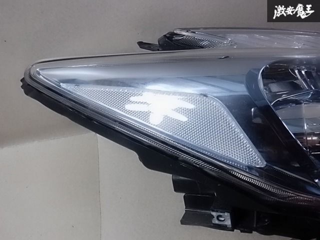 トヨタ純正 ZVW30 プリウス Sツーリング 前期 LED 2眼 ヘッドライト