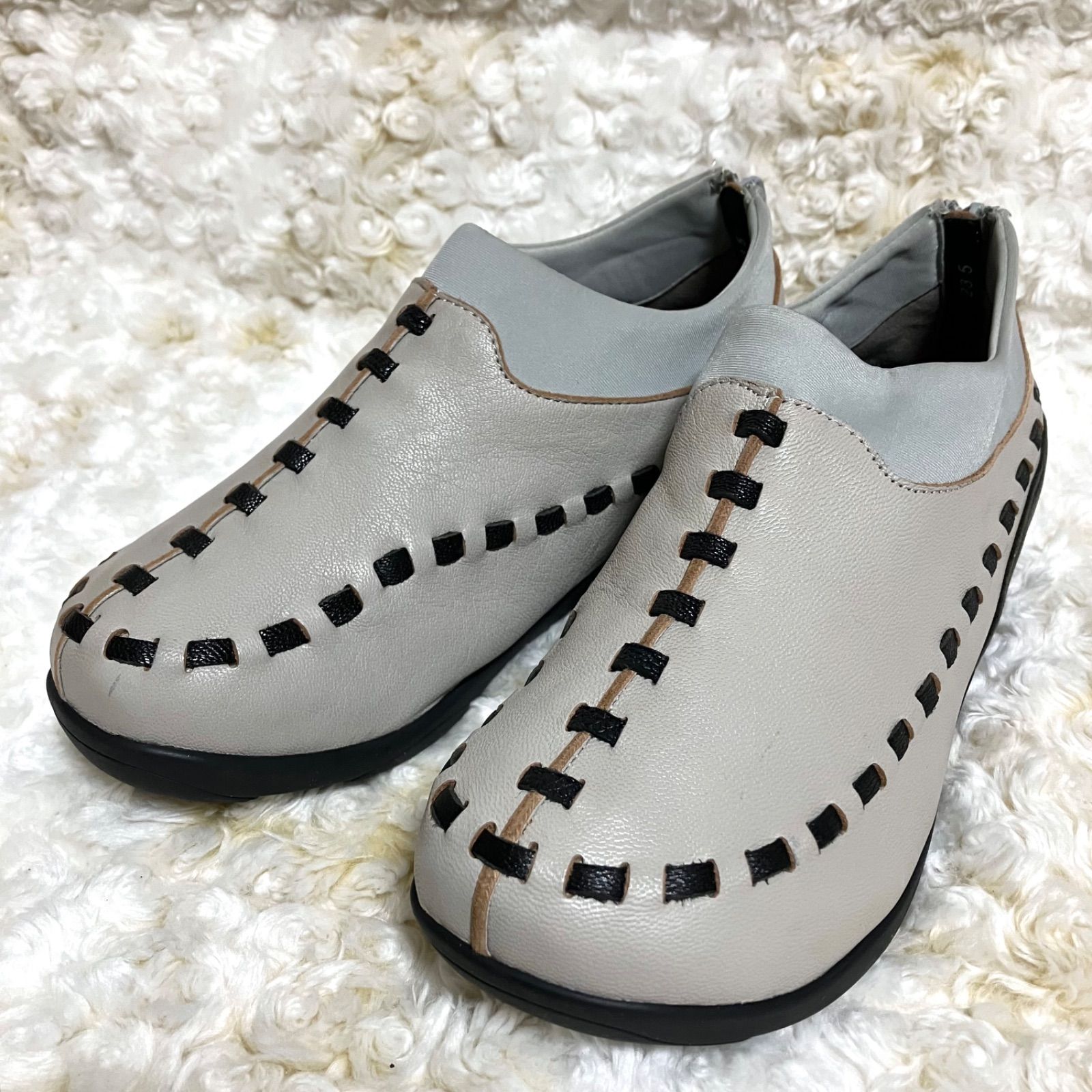 t.b SENSO UNICO コンフォートスニーカー ウェッジソール 厚底 ステッチ柄 背面ジップ付き グレージュ 23.5cm