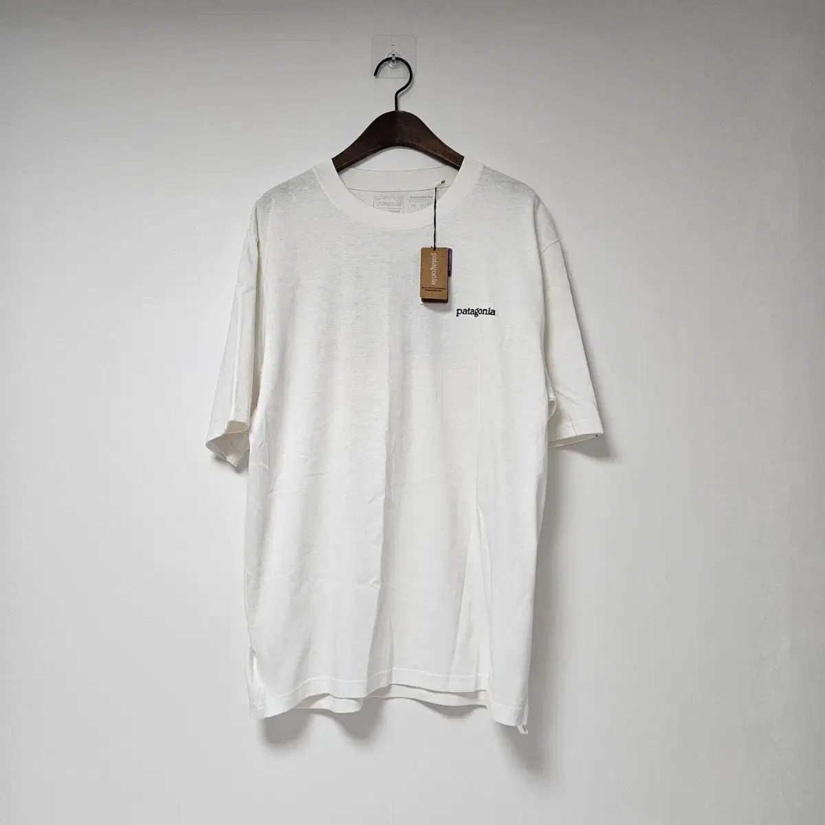 新品) パタゴニア 半袖Tシャツ 白