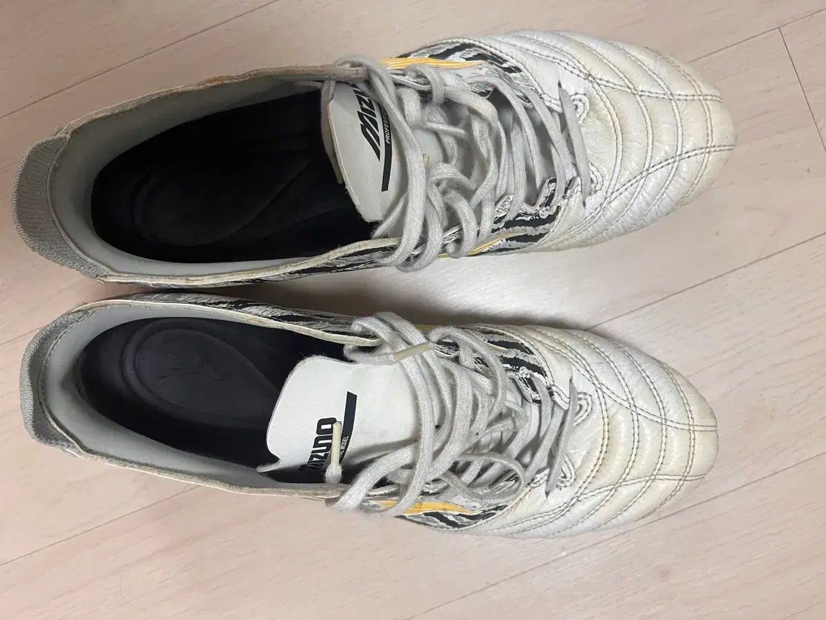 mizuno モレリア NEO (ミズノ モレリア ネオ) 9,945円