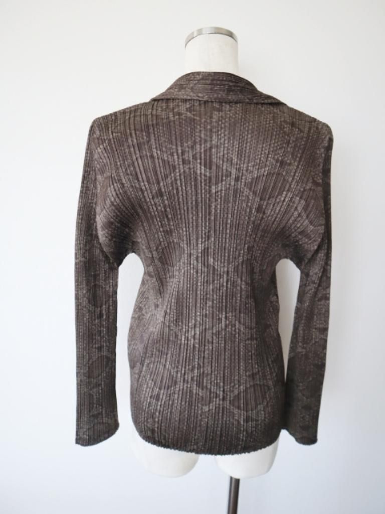 PLEATS PLEASE ISSEY MIYAKE プリーツプリーズイッセイミヤケ プリーツ