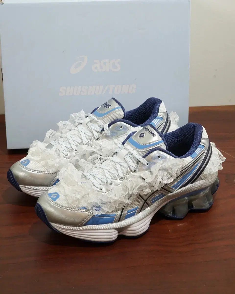 (新品) アシックス X シュシュ통 ゲル キネティック スニーカー
