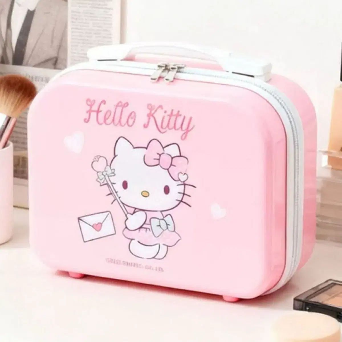 サンリオ ラブリー ミニキャリーケース ミニ機内持ち込み キャリアー 多用途 バッグ (ハローキティ/ポチャッコ)
