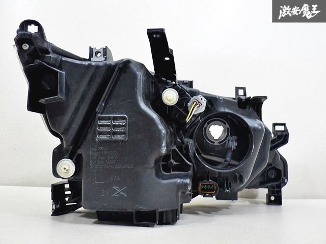 ★点灯OK★ 日産 純正 C27 GC27 GFC27 GFNC27 セレナ ハイウェイスター 前期 LED ヘッドライト 左 左側 助手席側 KOITO 100-23721 刻印Z ★点灯OK★ 日産 純正 C27 GC27 GFC27 GFNC27 セレナ ハイウェイスター 前期 LED ヘッドライト 左 左側 助手席側 KOITO 100-23721 刻印Z