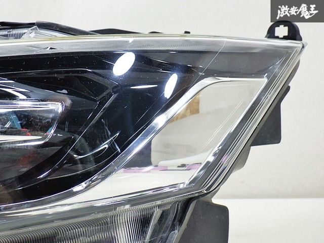★点灯OK★ 日産 純正 C27 GC27 GFC27 GFNC27 セレナ ハイウェイスター 前期 LED ヘッドライト 左 左側 助手席側 KOITO 100-23721 刻印Z ★点灯OK★ 日産 純正 C27 GC27 GFC27 GFNC27 セレナ ハイウェイスター 前期 LED ヘッドライト 左 左側 助手席側 KOITO 100-23721 刻印Z