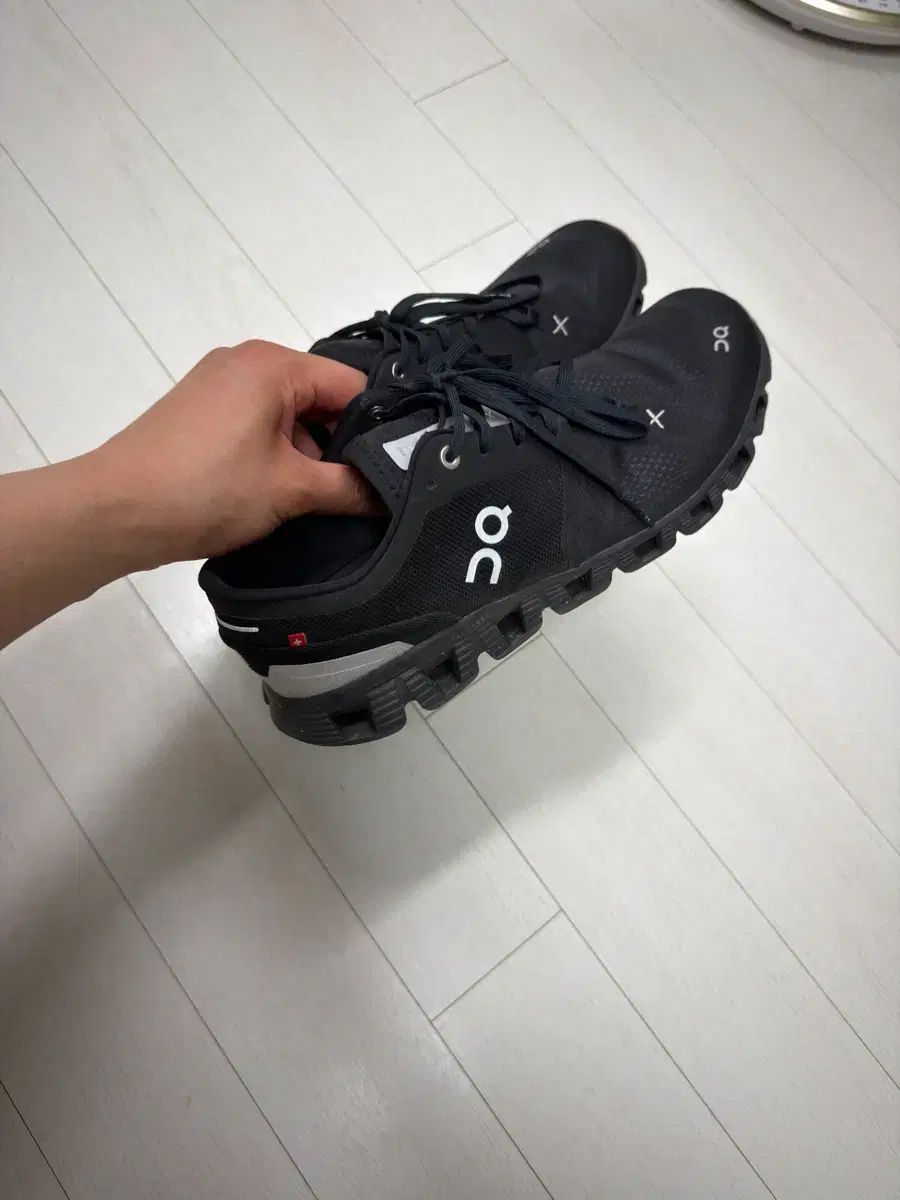 ランニング クラウド x4 275 サイズ
