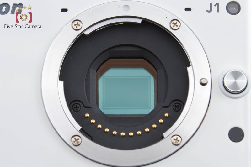 【中古】Nikon ニコン 1 J1 標準ズームレンズキット ホワイト シャッター回数僅少