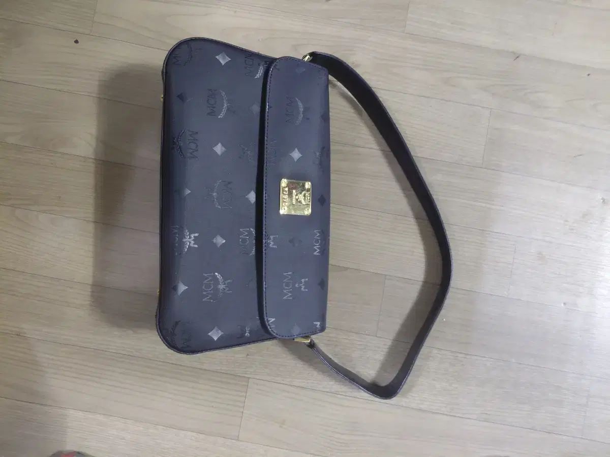 極美品】OGASAKAオガサカ CT-S 154 22-23モデル