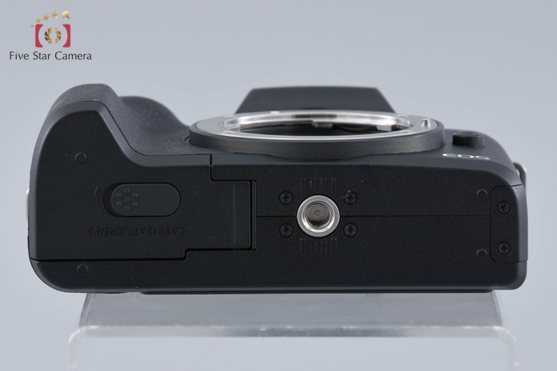 【中古】Canon キヤノン EOS Kiss M2 ブラック ミラーレス一眼カメラ シャッター回数僅少