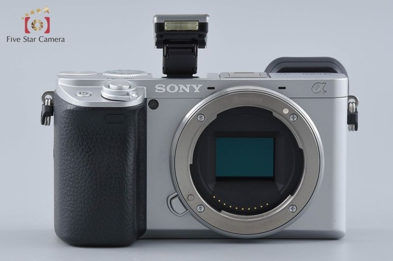 【中古】SONY ソニー α6400 ILCE-6400 シルバー ダブルズームレンズキット 元箱付き