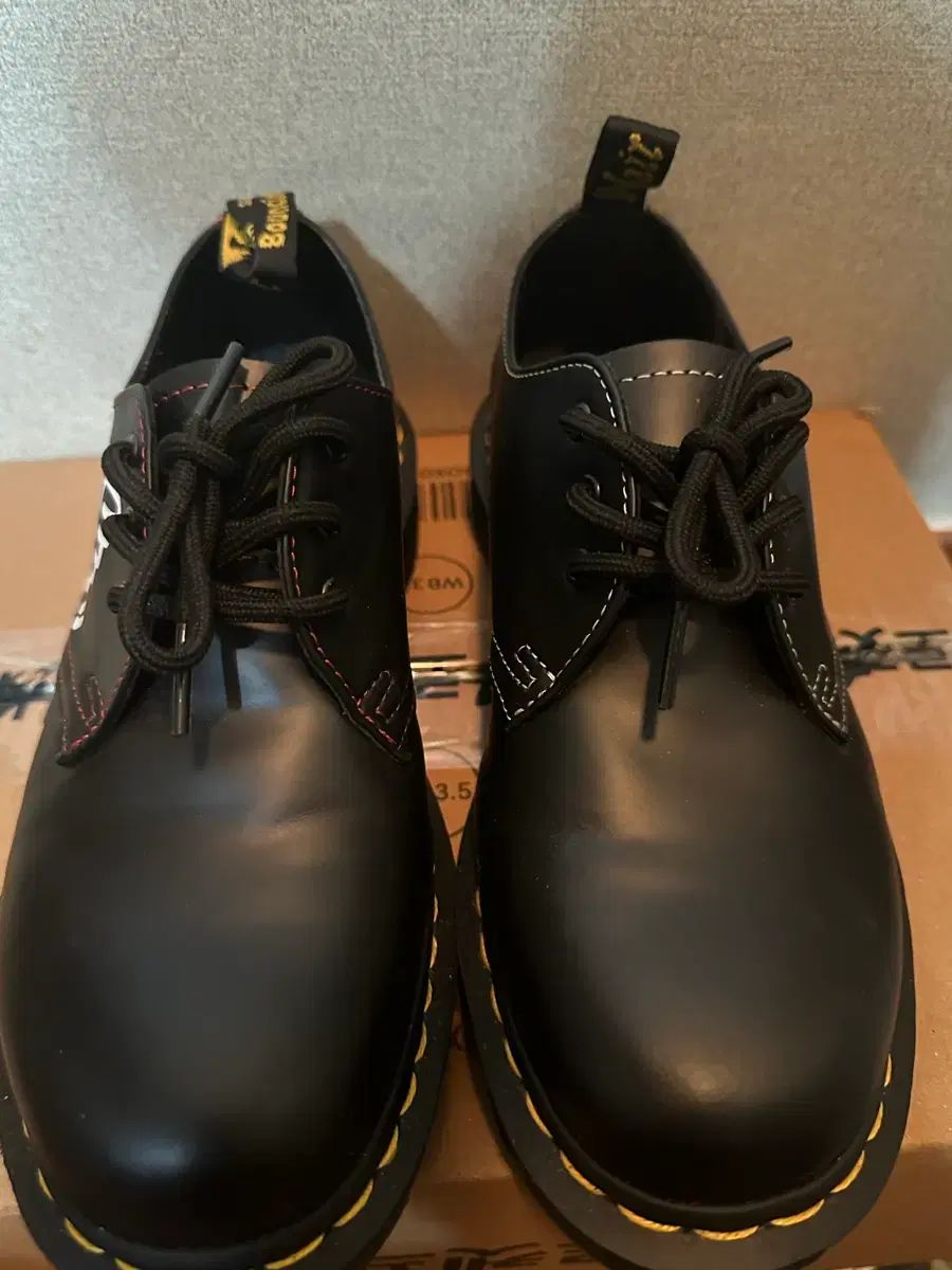 DR. MARTENS x KITH(キス)ヘリング コラボ 1461 uk6(250) 出品