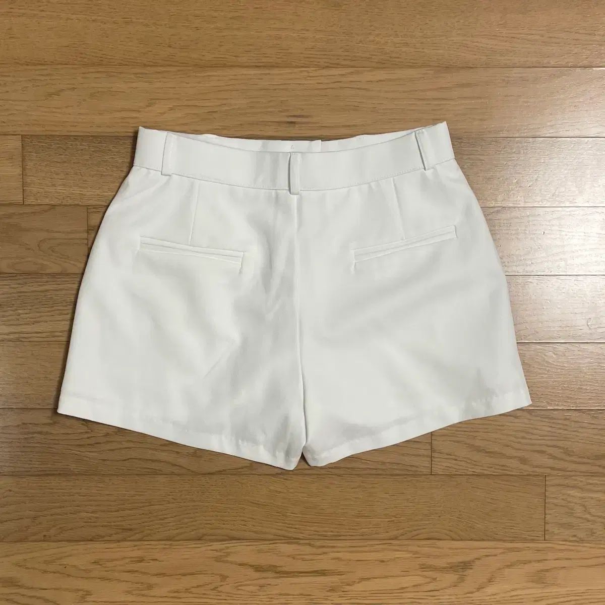 M / 白 ショート パンツ ハーフパンツ - メルカリ