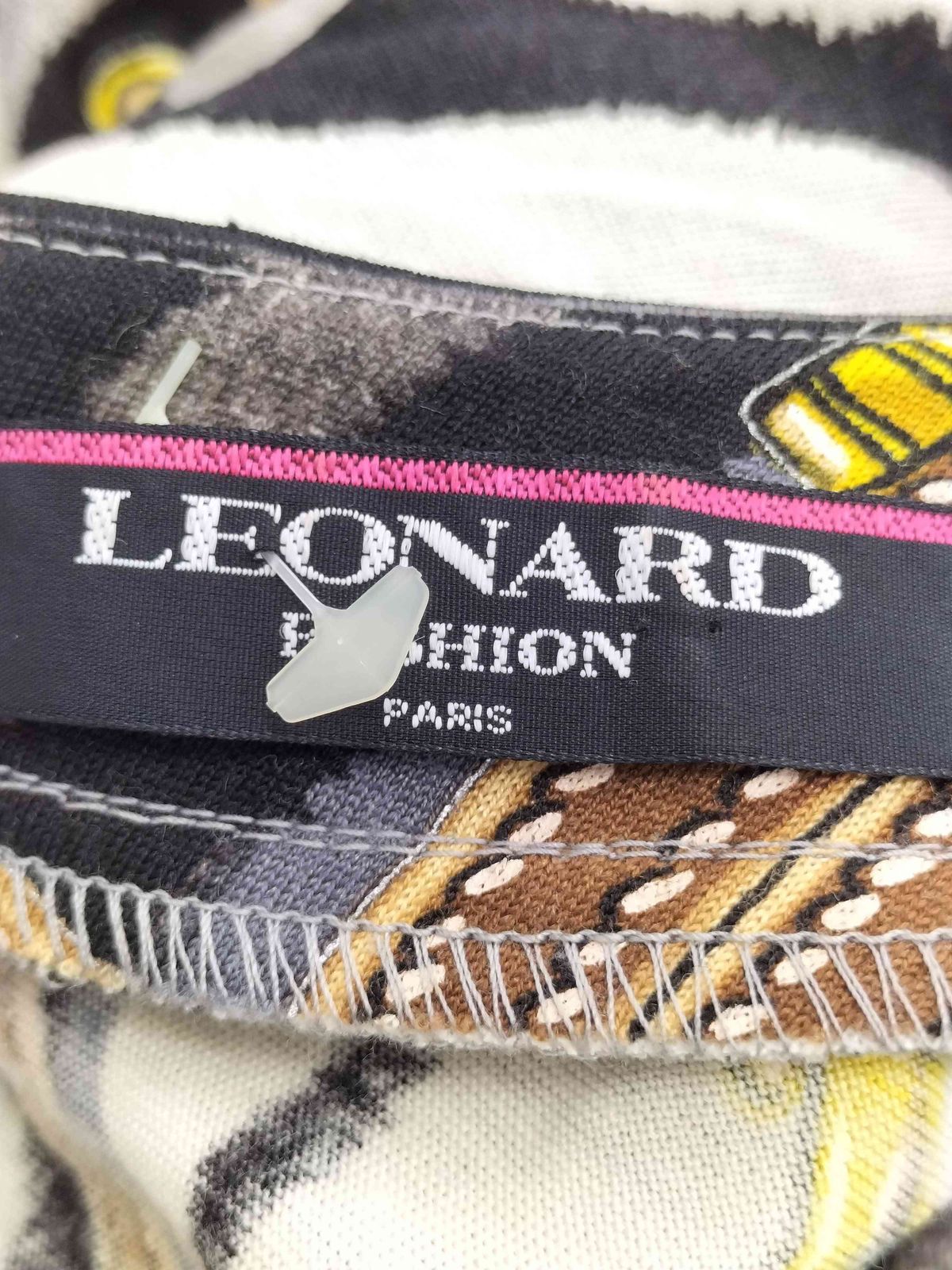 レオナール LEONARD ウール シルク混 ゼブラ モックネック トップス