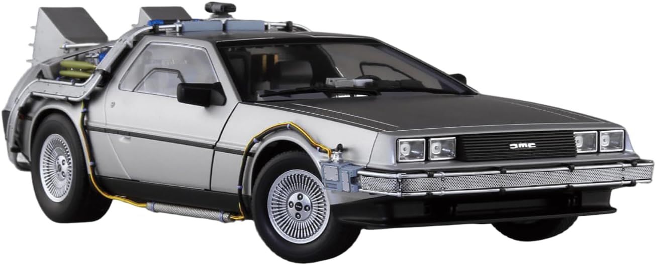 【アオシマ】ムービーメカ BT-05 1/24 バック・トゥ・ザ・フューチャー PartI タイムマシン フィギュア付き