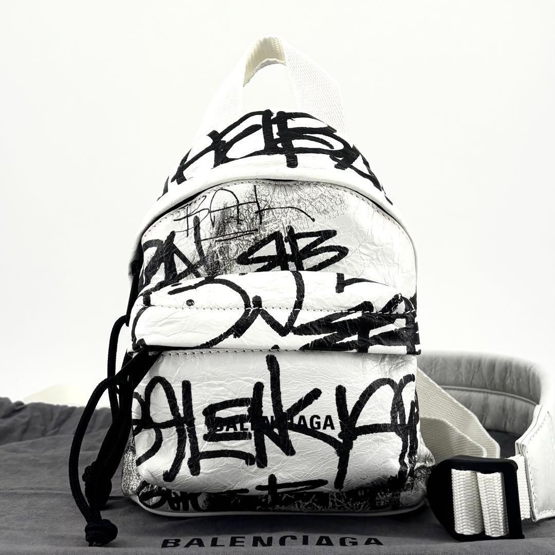 BALENCIAGA バレンシアガ グラフィティ エクスプローラー ボディバッグ BALENCIAGA バレンシアガ エクスプローラー グラフィティ レザー ミニ