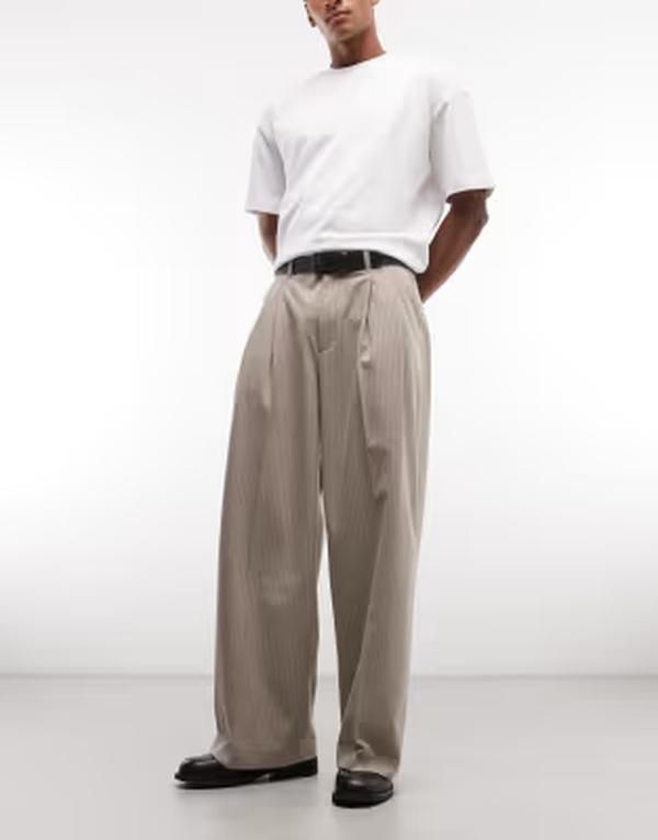 ウィークデイ メンズ ボトムス カジュアルパンツ ワイドレッグ Weekday wide leg tailored pants with front pleats in pinstriped mole pinstripes