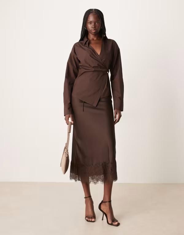 ヴィラ レディース ボトムスカート レーストリム サテン レース マキシ VILAce trim satin maxi skirt in chocolate Coffee bean コーヒー