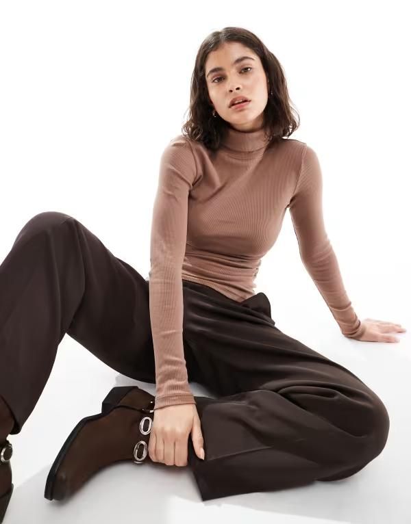 ブレーブソウル レディース トップス Tシャツ リブ Brave Soul long sleeve ribbed rollneck top in tan TAN タン