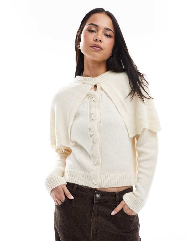 ミスセルフフリッジ レディース アウター カーディガン ケープデザイン キャップ ケープ Miss Selfridge mock cape buttonup cardigan in cream CREAM クリーム