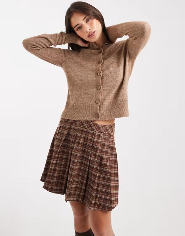ミスセルフフリッジ レディース アウター カーディガン クルーネック Miss Selfridge crew neck cardigan in camel CAMEL キャメル