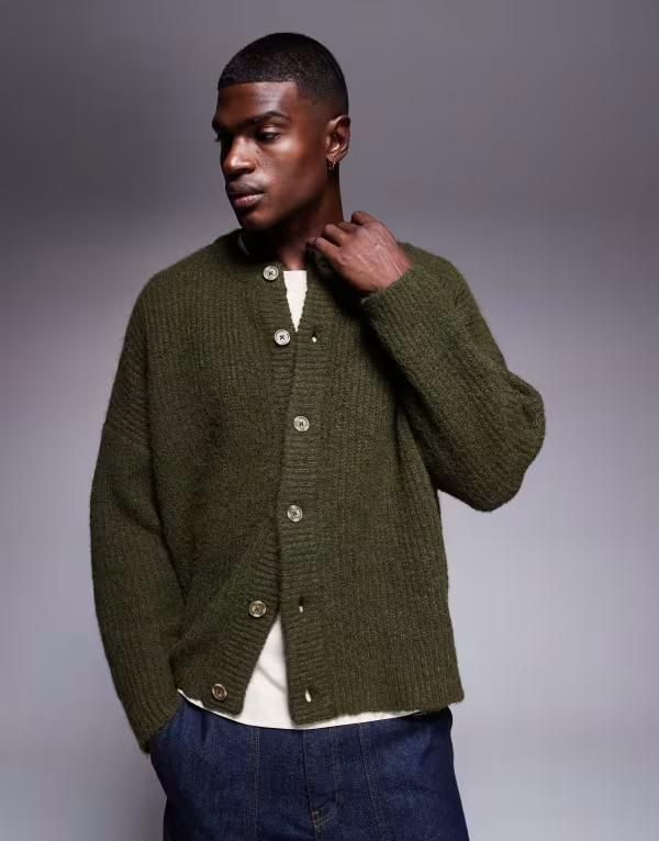 エイソス メンズ アウター カーディガン オーバーサイズフィット クルーネック ニット ASOS DESIGN super oversized fit knit crew neck cardigan Khaki カーキ