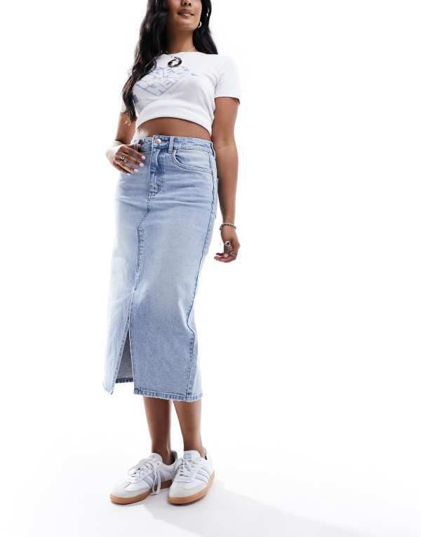 ヴェロモーダ レディース ボトムス スカート デニム Vero Moda denim midaxi skirt with front split in light Light Blue Denim デニム