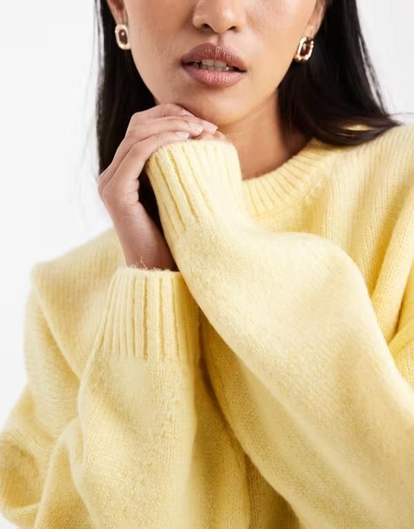 エイソス レディース アウター ニット・セーター クルーネック ASOS DESIGN oversized crew neck sweater with curved hem in buttermilk