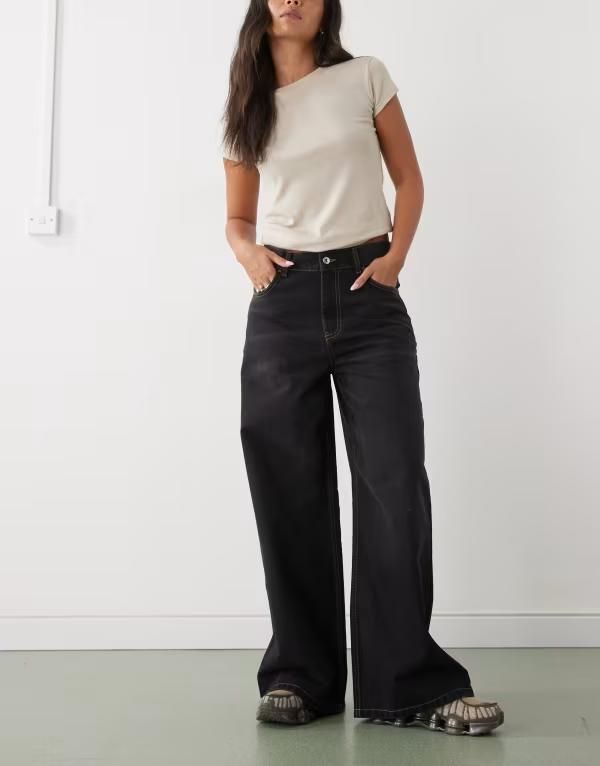 コルージョン レディース ボトムス デニムパンツ ワイドレッグ ジーンズ COLLUSION wide leg mid rise jeans in smoky Black ブラック