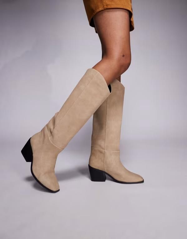 シミ レディース シューズ ブーツ・レインブーツ スエード ブーツ SIMMI Shoes Simmi London Dallas western boots in stone faux suede STONE FAUX SUEDE ストーン