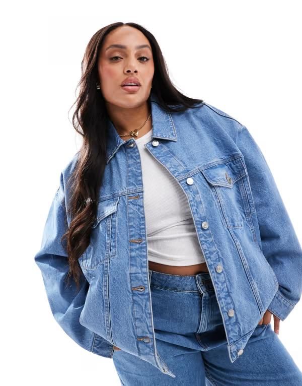 エイソス レディース アウター ジャケット・ブルゾン デニム ジャケット ASOS Curve ASOS DESIGN Curve oversized 90s denim jacket in mid wash MID BLUE ブルー