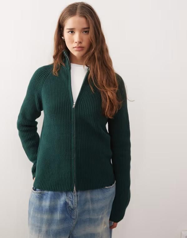 モンキ レディース アウター カーディガン リブニット Monki rib knitwo way zip cardigan in forest Green グリーン