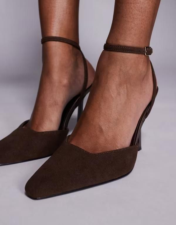 シミ レディース シューズ パンプス ヒール SIMMI Shoes Simmi London Bebbo heeled pumps in chocolate CHOCOLATE NUBUCK チョコレート シミ レディース シューズ パンプス ヒール SIMMI Shoes Simmi London Bebbo heeled pumps in chocolate CHOCOLATE NUBUCK チョコレート