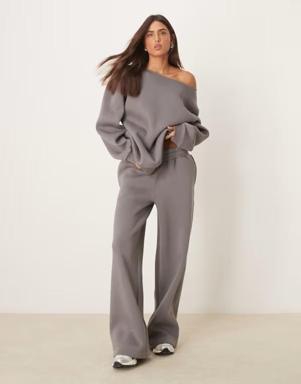 エイソス レディース ボトムス カジュアルパンツ ストレート スウェットパンツ ASOS DESIGN straight leg sweatpants part of a set Gray グレー