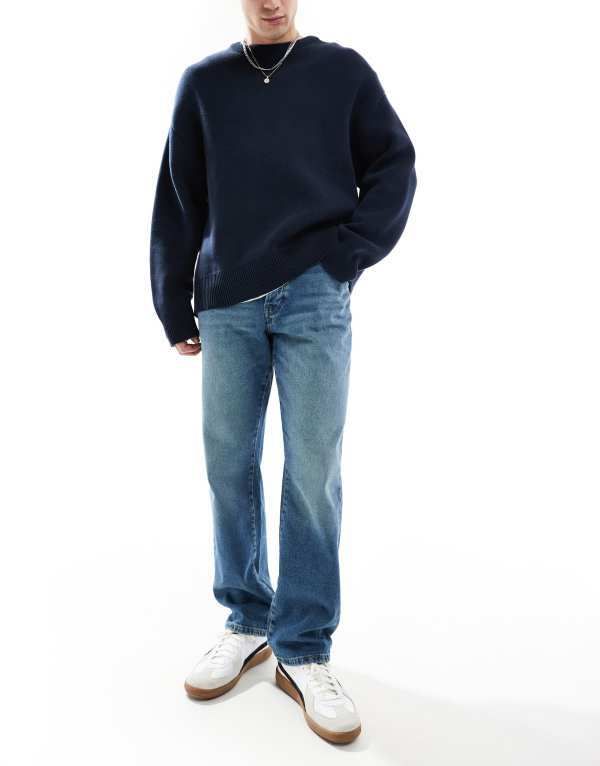 オンリーアンドサンズ メンズ ボトムス デニムパンツ ジーンズ ONLY SONS Edge straight fit jeans in dark washed Med blue denim デニム