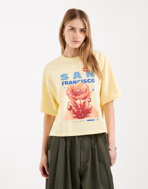 オンリー レディース トップス Tシャツ プリント ONLY boxy tshirt with flower print in yellow イエロー 8,266円