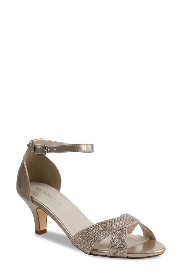 タッチアップ レディース シューズ ヒール サンダル アンクル Touch Ups Clementine Kitten Heel Ankle Strap Sandal Champagne シャンパン