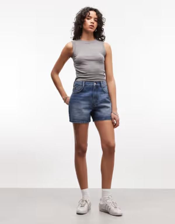 コルージョン レディース ボトムス ハーフパンツ・ショーツ ショートパンツ COLLUSION mom shorts in mid wash Mid Wash