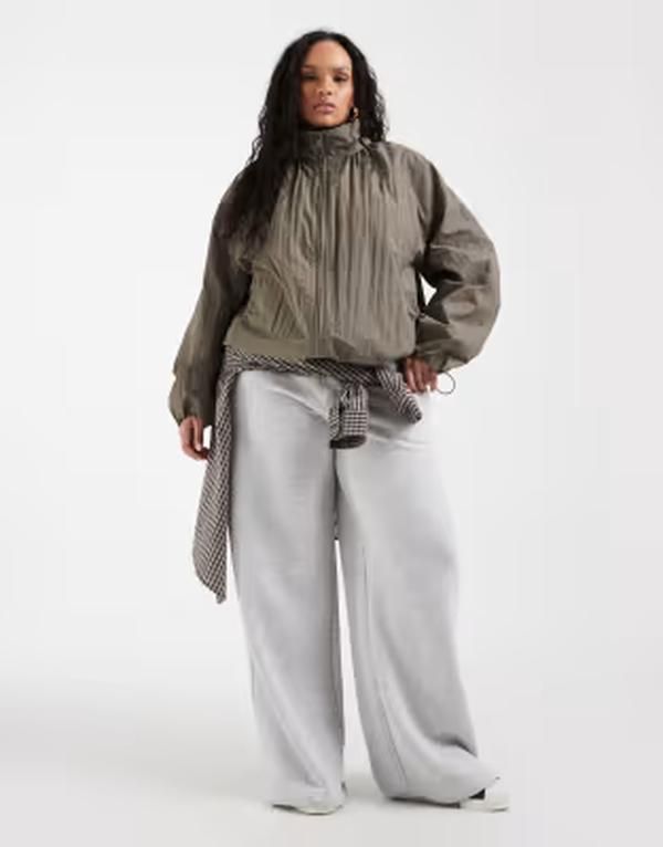 エイソス レディース アウター ジャケット・ブルゾン ASOS Curve ASOS DESIGN Curve oversized bubble hem track jacket in mushroom