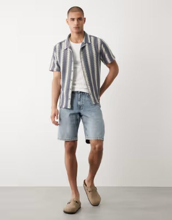 リバーアイランド メンズ ボトムス ハーフパンツ・ショーツ ショートパンツ デニム River Island washedenim shorts in mid BLUE ブルー