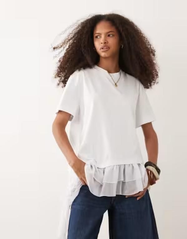 エイソス レディース トップス Tシャツ シフォン アシンメトリー レース ASOS DESIGN oversized asymmetric Tshirt with chiffon lace hem WHITE ホワイト
