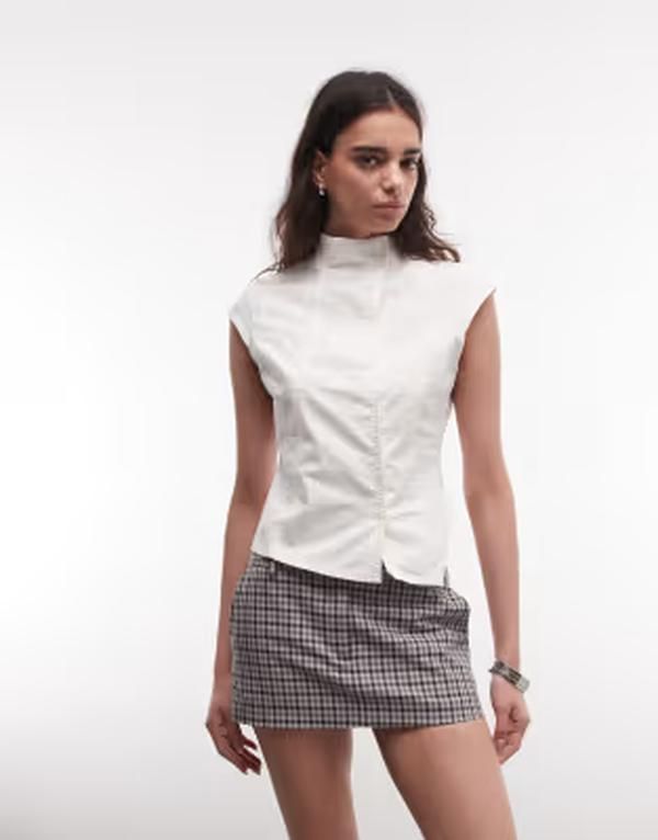 ウィークデイ レディース トップス Tシャツ モックネック アシンメトリー Weekday mock neck asymmetric top with seam detail and snaps Off white オフホワイト