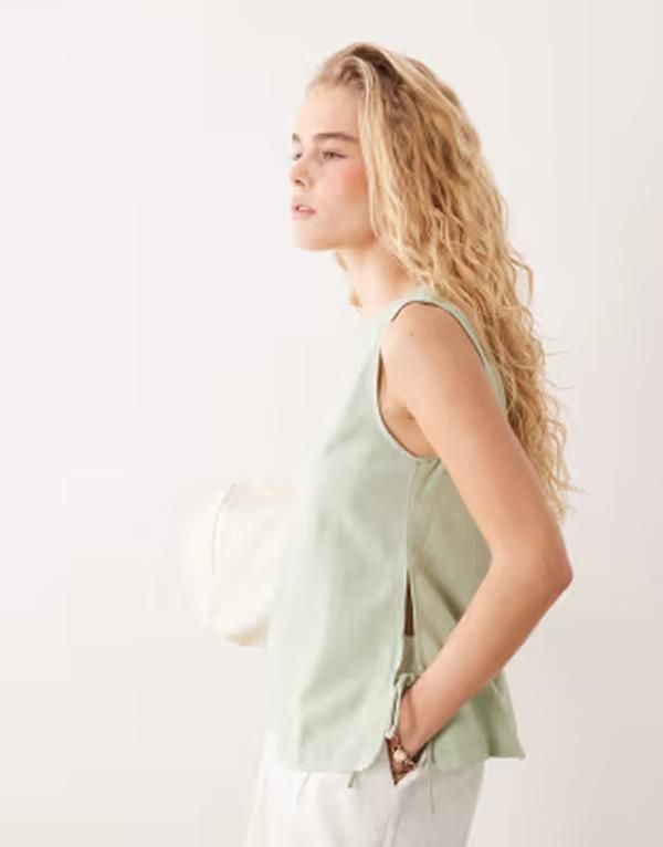 ヴィラ レディース トップス Tシャツ ノースリーブ リネン VILA linen blend tie side sleeveless top in smoke green スモーク