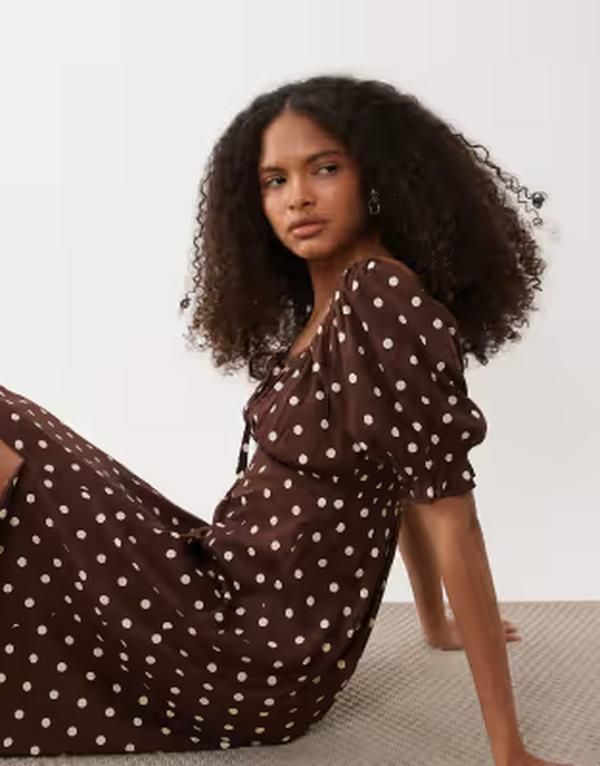 ミスセルフフリッジ レディース トップス ワンピース ドット マキシ Misselfridge spun puff sleeve maxi dress in chocolate polka dots Choc Polka Dot ドット