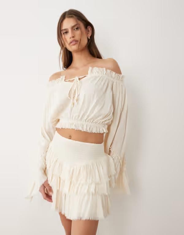 ミスセルフフリッジ レディース ボトムス ハーフパンツ・ショーツ ショートパンツ Misselfridge boho layered shorts in cream クリーム