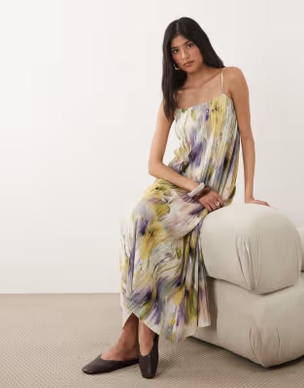 エイソス レディース トップス ワンピース フラワー柄 プリント ミディ ノースリーブ フラワー ASOS DESIGN sleevelessquare neck plisse midi dress in blurred floral print Multi