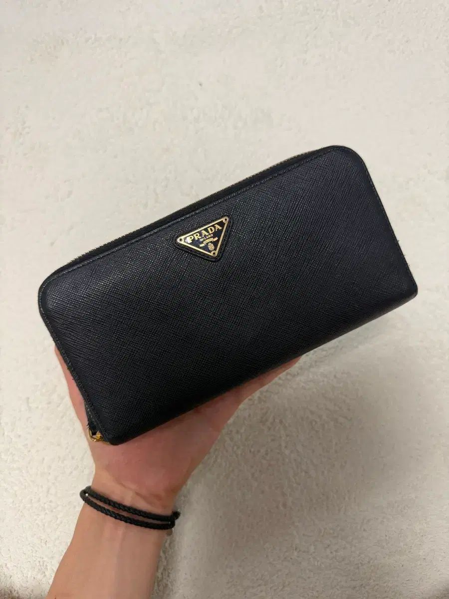 プラダ サフィアーノ 長財布