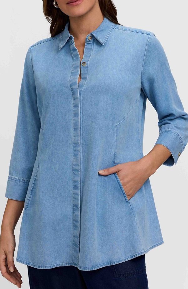 フォックスクラフト レディース トップス シャツ デニム Foxcroft Cici Denim Tunic Bleach Wash Blue ブルー